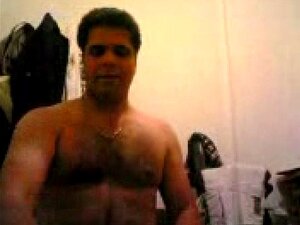 Persische Milf wird gefickt und gefingert