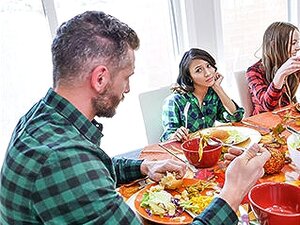 Thanksgiving Day Pussy Parade Teil 2