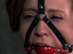 Pallo tukittu bondage huorat orgasmin kieltäminen. Pallo tukittu
