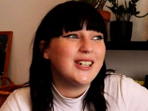 Ficken beim Pornoschauen und über andere reden
