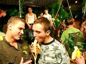 Schwuler Sex, frisches türkisches erstes Mal, Dutzende Männer gehen