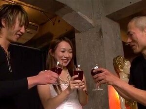Kazumi Nanase fühlt mehrere Männer, die ihre Kirsche ficken, Kazumi