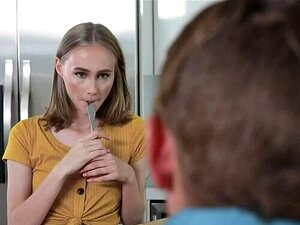 Schlanke Taille, Muschi wird hart durchgenommen