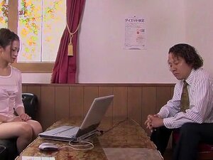 Geile Japanse slet in gekke MILF, Massage JAV clip