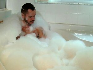 Ylimääräiset isot kyrvät vapauttavat painetta kylvyssä