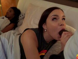 Bereite dich auf das wildeste Dreier-Erlebnis mit heißen