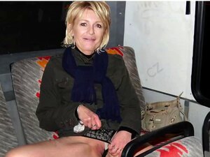 Cougars Making Me Cum: Sophie FLOOR 1