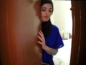 Heiße arabische Tunesierin xxx 21 Jahre alt Flüchtling in