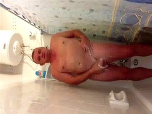 Εγώ στο ντους