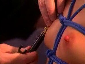 Tittenklemmen und Spanking