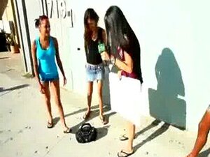 Очajна слаткица гола у јавности и јебе