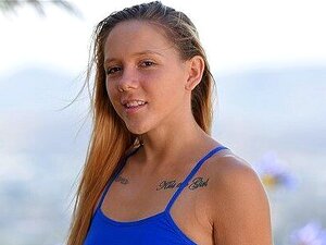 Un collègue de BLACK4K enfonce sa grosse bite noire profondément