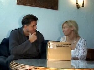 Heidi Mueller - Hausfrauen von nebenan