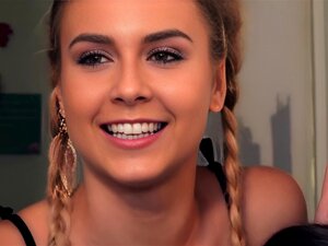 SEKSUEEL OPGEWONDEN HOSTEL - Blonde schat Alecia Fox neemt de enorme