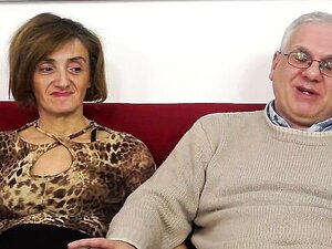 Dreckige Analsex-Swingersession mit der reifen italienischen