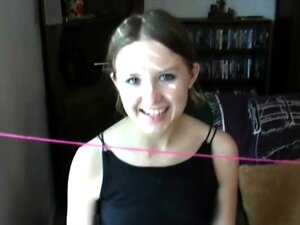 Spiel mit mir und du wirst mich nackt sehen