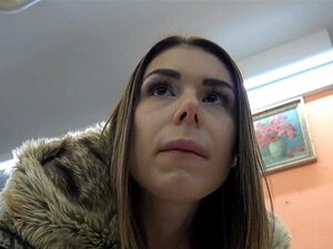 Tschechischer Pfandleihenladen - Junge heiße Braut liebt es zu