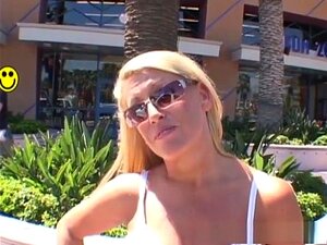 Exotische Pornodarstellerin Heidi Miller in der heißesten Blondine,