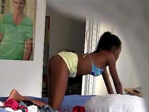 Dominikaaninen Julie Löydettiin Pettäminen