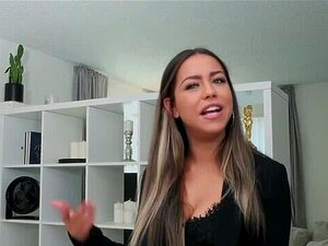 PropertySex Immobilienmakler wird geil und macht Sexvideo mit Kunde