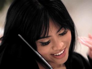 Verzweifelte asiatische Ember Snow benutzte einen dreckigen Fremden,