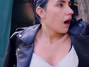 Public Agent Pickup im Outdoor Park mit echtem Sex und Sperma im Mund