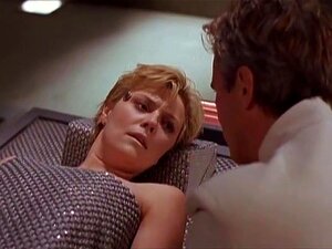 Amanda Tapping, Claudia Black, Vaitiare Bandera in Stargate SG 1 [TV]