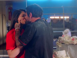 Tiefer. Wettbewerbsfähiger Bäcker Alyx Star hat unersättlichen