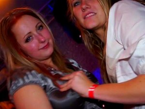 Echte Party-Euro-Amateurin fickt Fremden