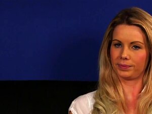 Bekleidete Herrin Upskirt
