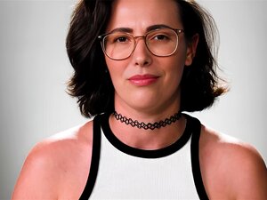 Schöne perfekte Titten MILF Pornostar Casey Calvert genießt