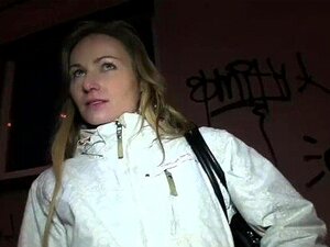 PublicAgent Amateur Blondine fickt ihren ersten großen Schwanz