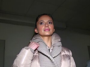 Sex mit einem öffentlichen Agenten ist voller Leidenschaft. Diese