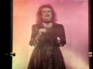 Genieße einige klassische Porno-Lesben!