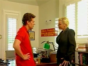 Klassische blonde Shasta auf Babewatch