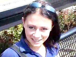 Eine Süße aufreißen, um sie rauszuficken, süße Amateur-Süße,