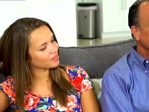 Mamas und Kameradens Stieftochter, die große Liza und Glen, trafen