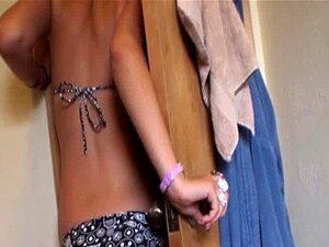 Juridische leeftijd schatje bonks met een vreemde