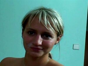Deutscher Typ fickt großbusige osteuropäische Frau im Hotelzimmer