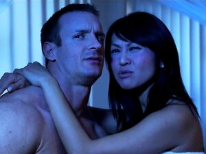 Christine Nguyen und Raven Alexis - Sexy Wives Sinsations