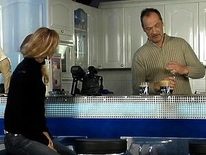 Versaute MILF zeigt sich