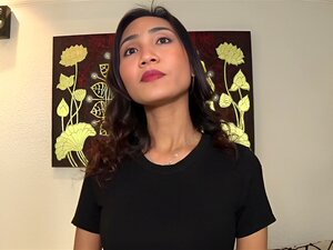 Schüchterne Thai-Mutter will noch eine andere Schwangerschaft