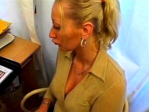 Сочна немачка аматерка плавуша јебе