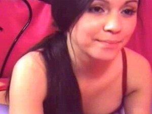 Nydelig søt brunette leker med fitta si på WebCam