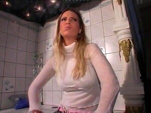 Sauber werden in der Wanne wurde am Rande schmutzig