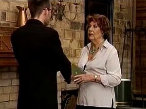 Porno-Oma alter Cumshot