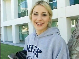 True College Girls - Szene 5