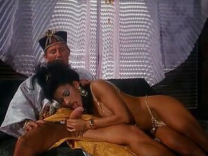 Julia Chanel - Französisch Classic 90s