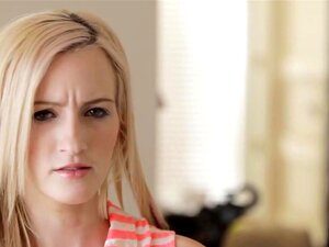 Nubiles-Porn: Stiefvater wird es nie herausfinden. Skylar Green kann