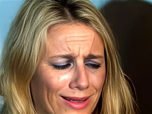 Erlebe die wilde Leidenschaft einer sexy deutschen Blondine und ihrem